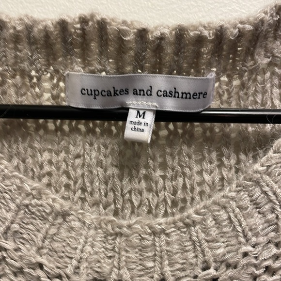 Knit sweater - Picture 2 of 2